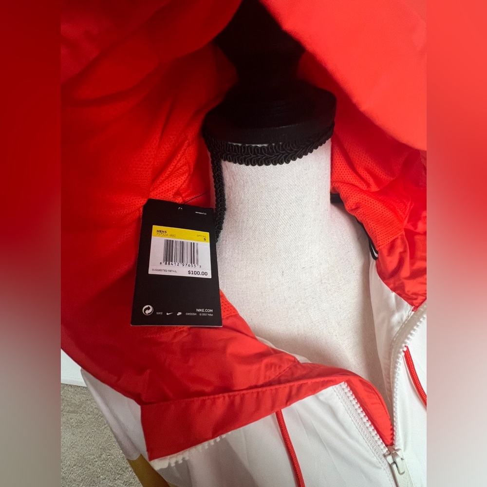 Nike Hooded Jacket - Picture 8 of 9